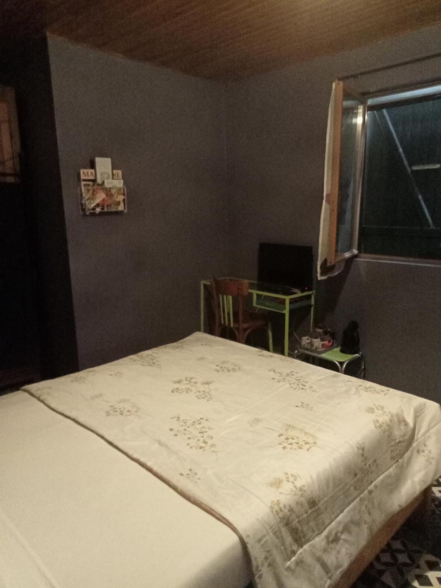 Le Repaire Des Ecureuils Bed and Breakfast Bourg-Argental Εξωτερικό φωτογραφία